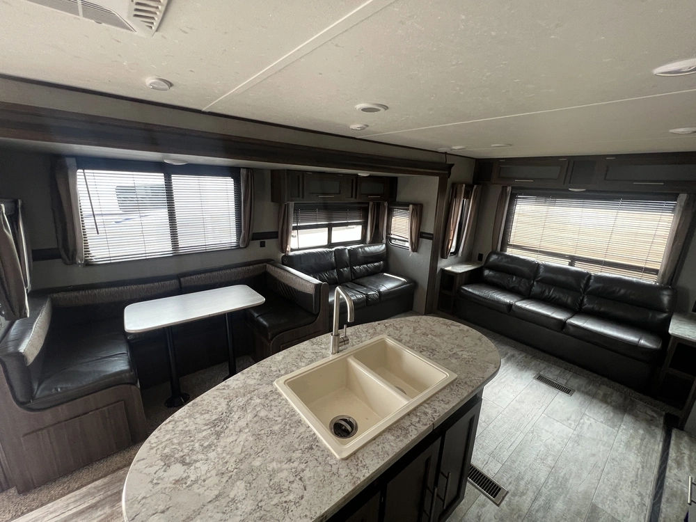 2018 Crossroads Zinger 292re alt