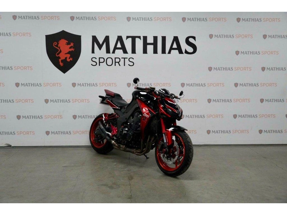 2016 Kawasaki Z1000 alt