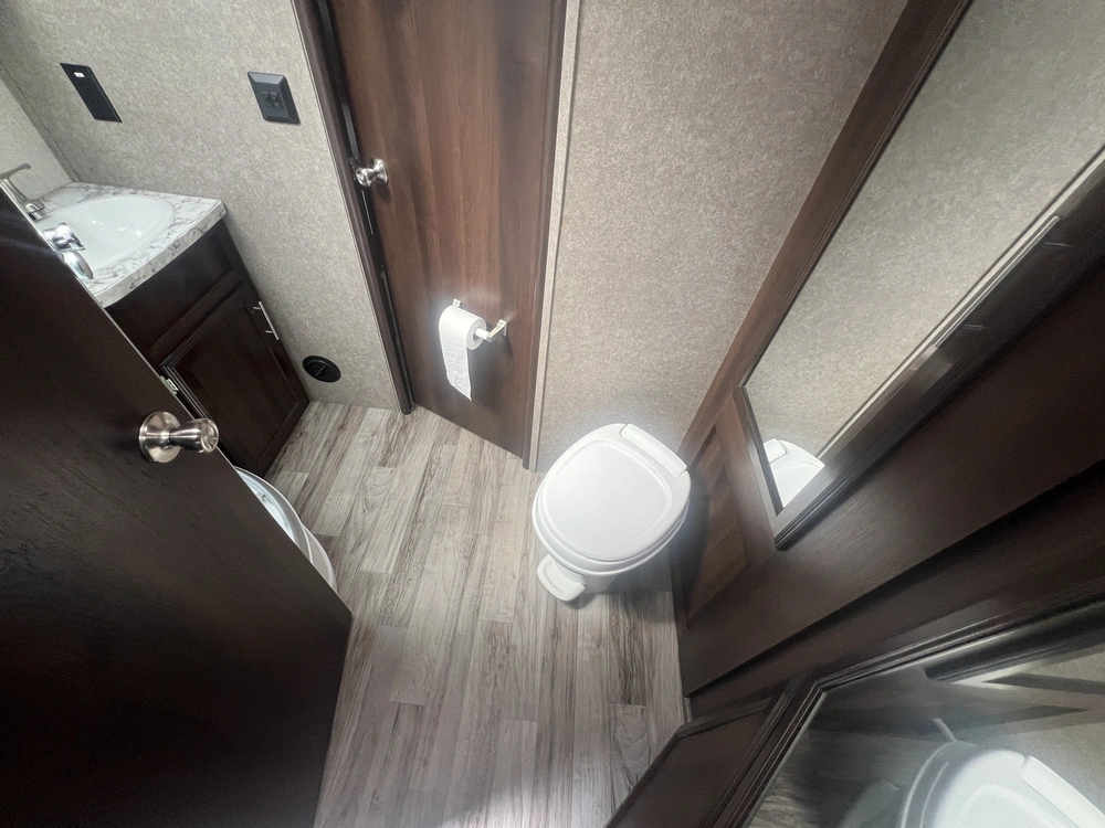 2018 Jayco Jayfeather 27rl alt