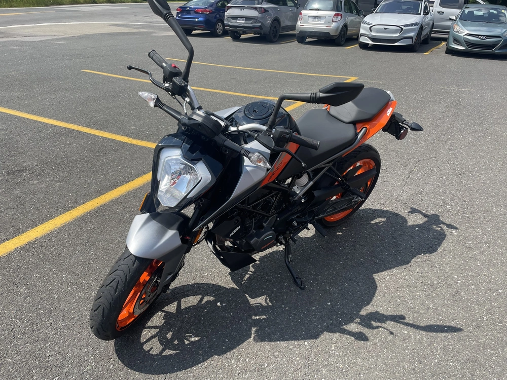 Ktm Duke 200 2023 alt
