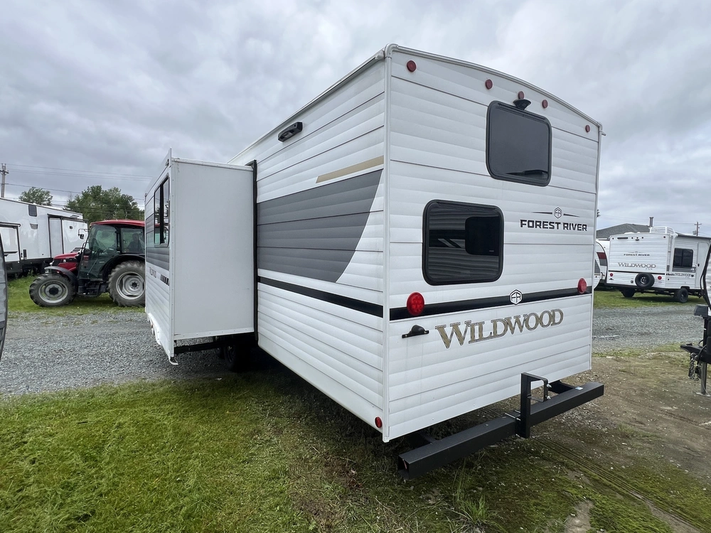 2026 Forest River Wildwood 300 Ice alt