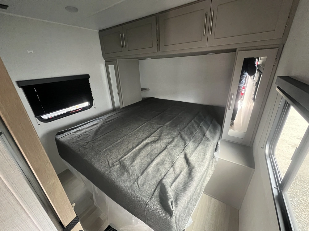 2026 Keystone Rv Hideout 31 Sunroom alt