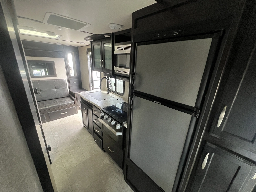 2019 Grand Design Imagine 19rle alt