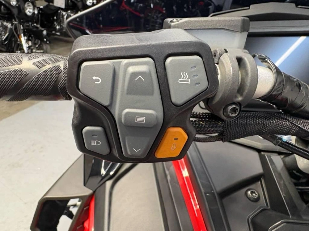 2026 Polaris 850 Indy Vr1 Dynmx 137 alt