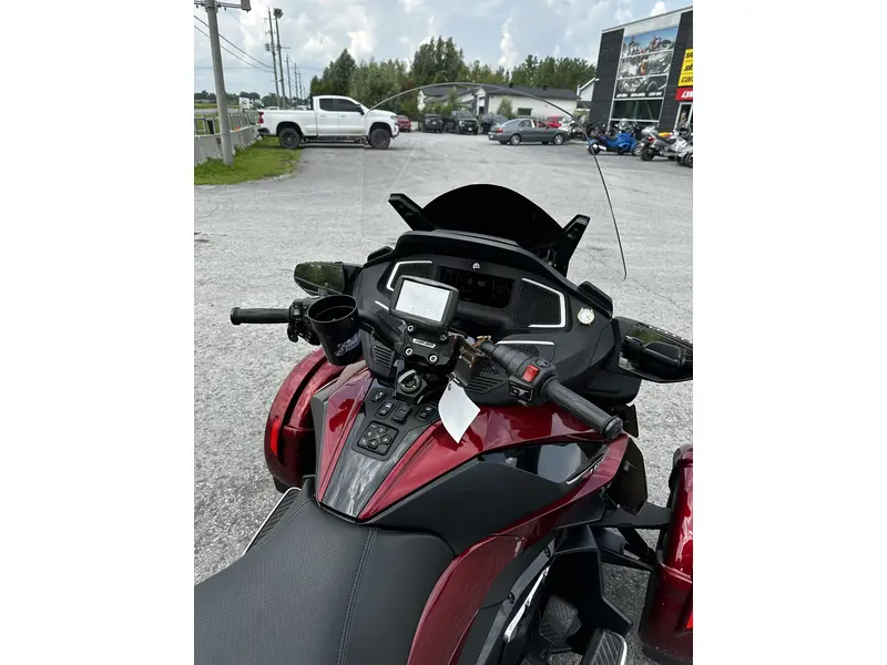 Can-Am SPYDER RT-LTD / CHROME 2021