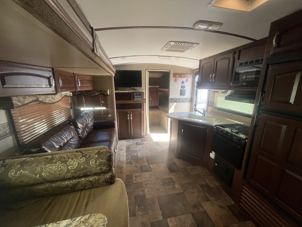 2015 Keystone Rv Outback 301bq alt