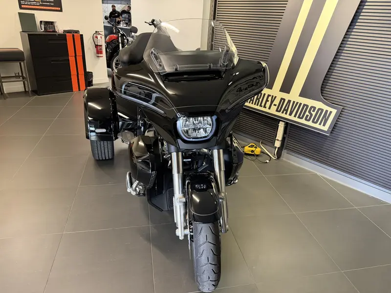 Harley-Davidson STREET GLIDE 3 FLHLT 2026