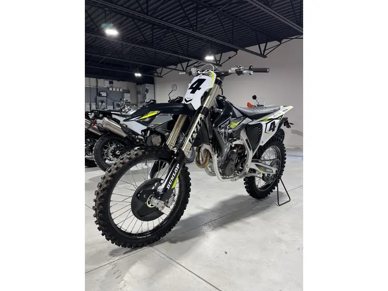 Triumph TF 450-X RC EDITION 2025