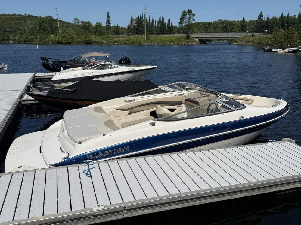2006 Glastron Gx 205 alt