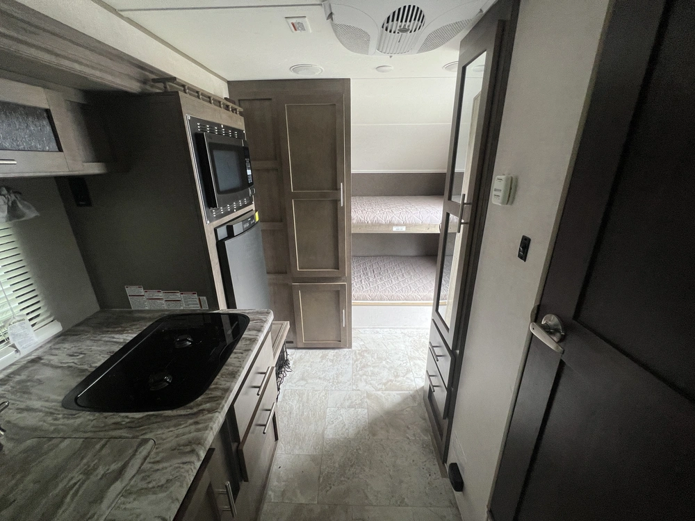 2018 Forest River R-pod Rp176 alt