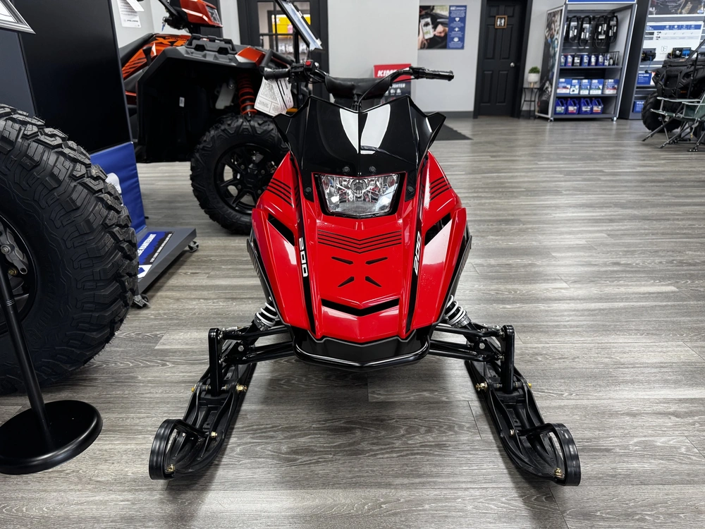 2027 Polaris Indy 200 Cc Red alt
