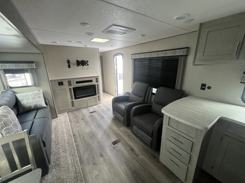 2022 Coachmen Catalina 303rkdsle alt