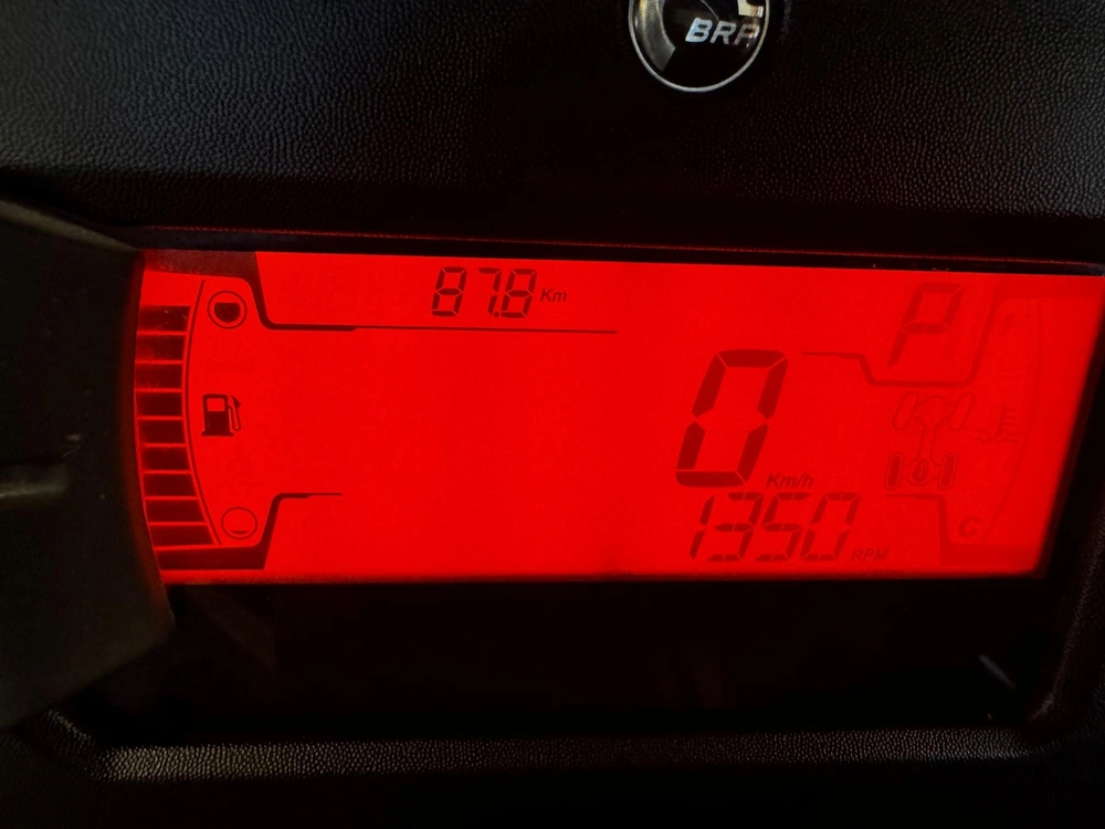 2026 Can-am Defender Xt Hd11 With 10.25" alt