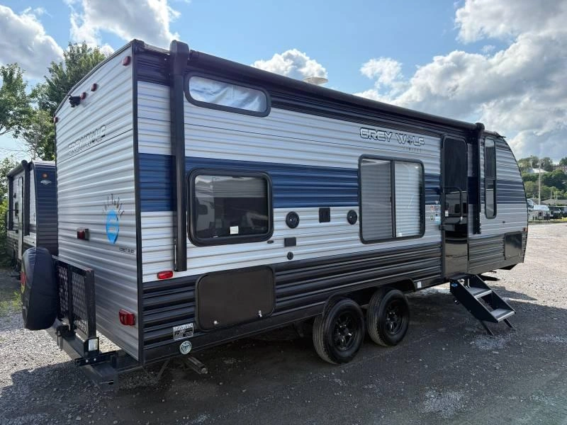 Forest River Cherokee Grey Wolf 22mkse 2021 alt