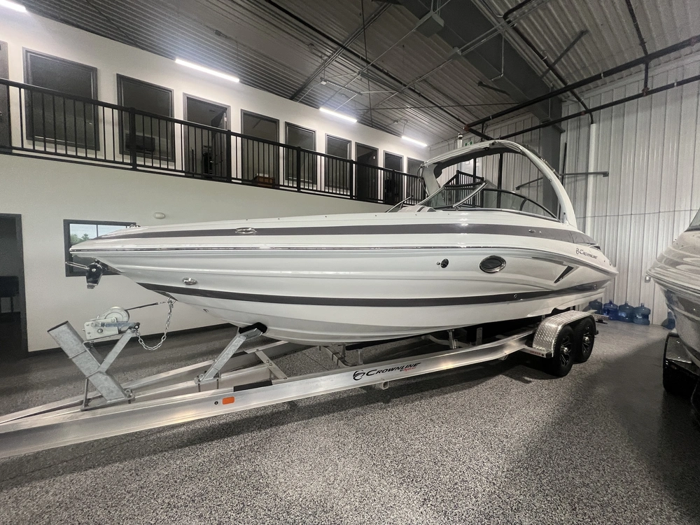 2024 Crownline 280ss alt