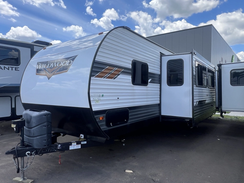 2021 Forest River Wildwood 31kqbts alt