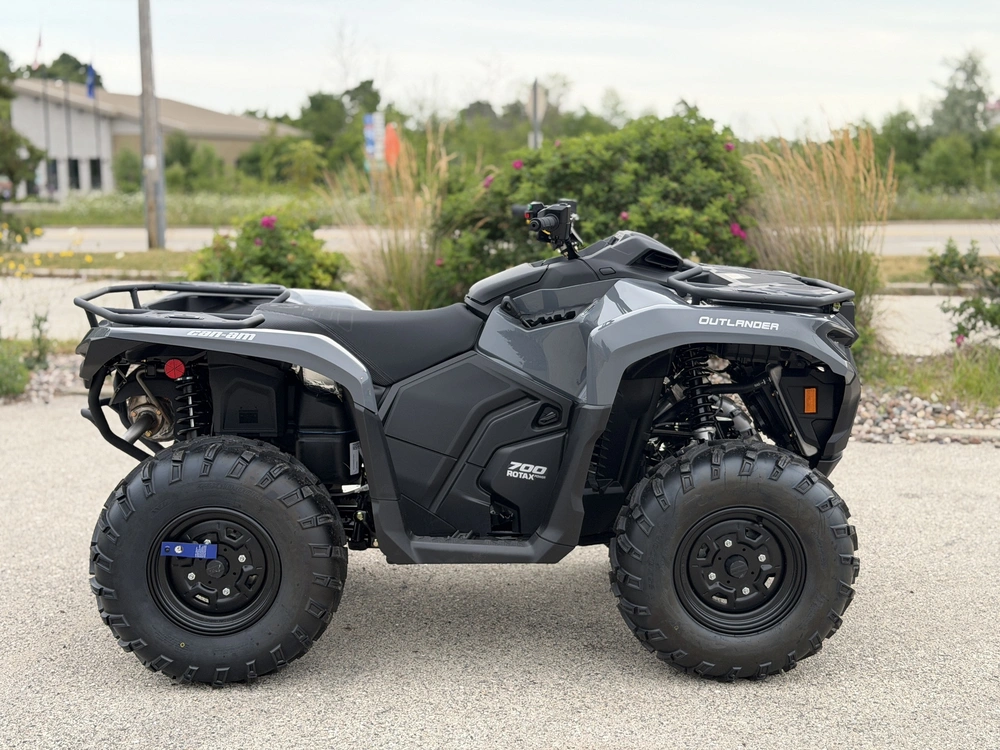 2026 Can-am Outlander Dps 700 alt