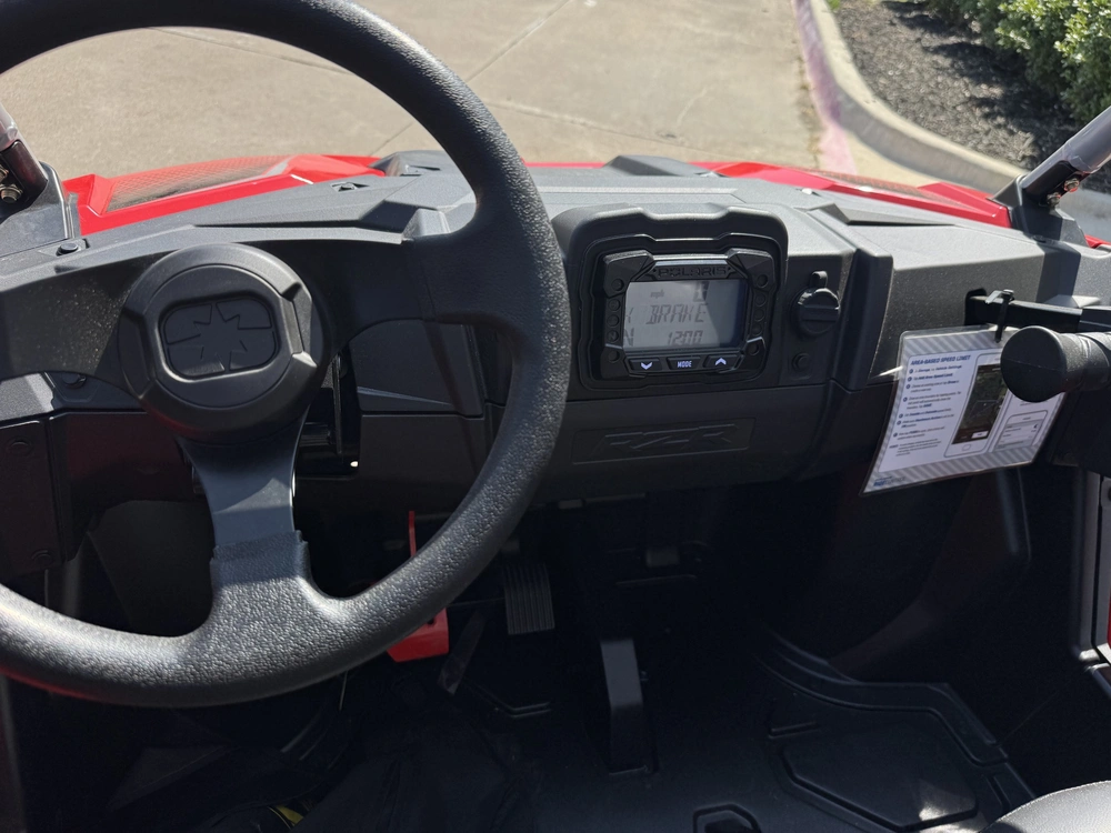 2026 Polaris Rzr 200 Efi Indy Red alt