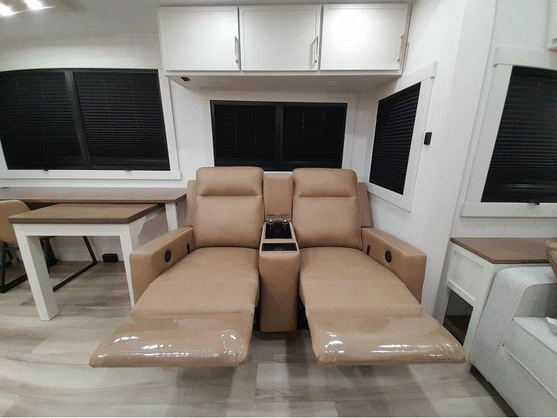 Brinkley Model Z Z3600 2027 alt