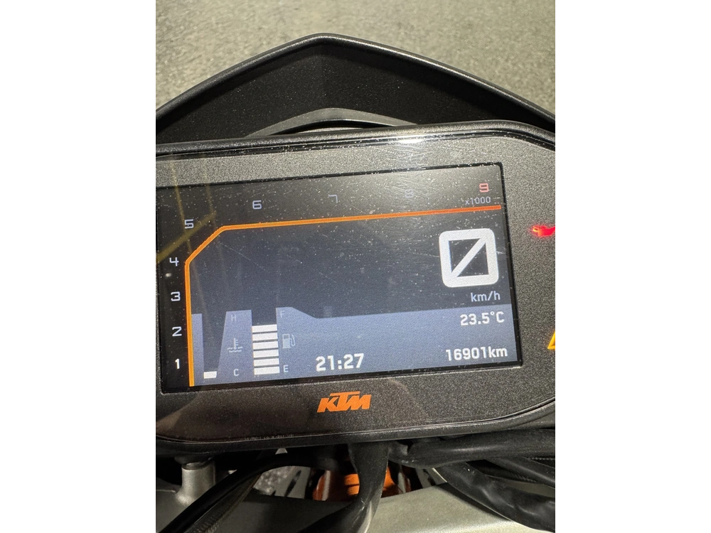 2017 Ktm Duke 690 alt