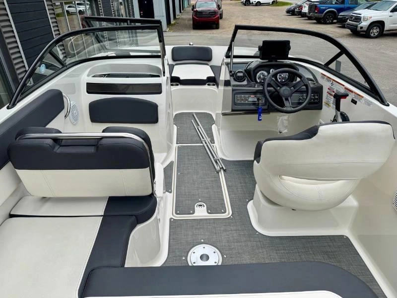 Bayliner Vr5 2019 alt