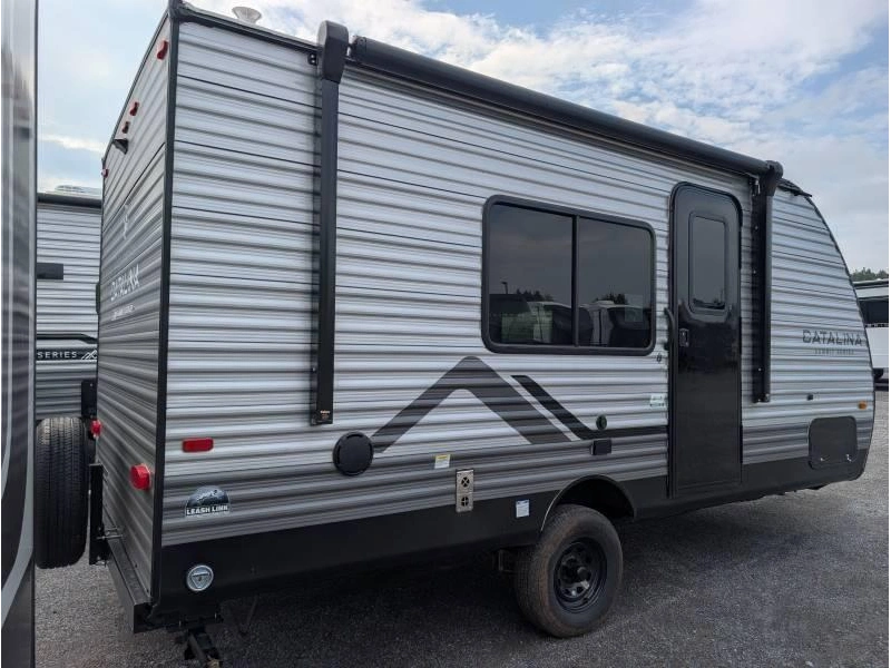 2027 Coachmen Catalina 154rbx alt