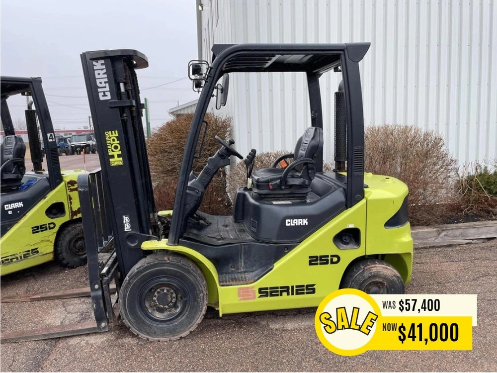 2022 Clark S25d alt