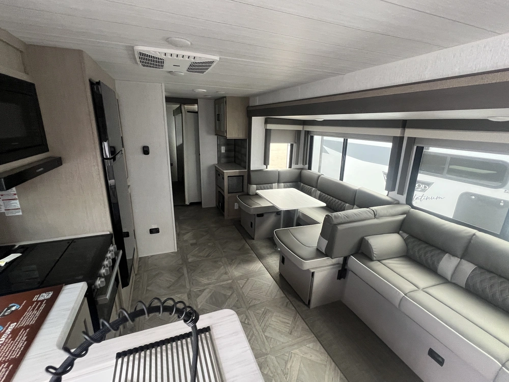 2024 Forest River Wildwood 32bhdsx alt