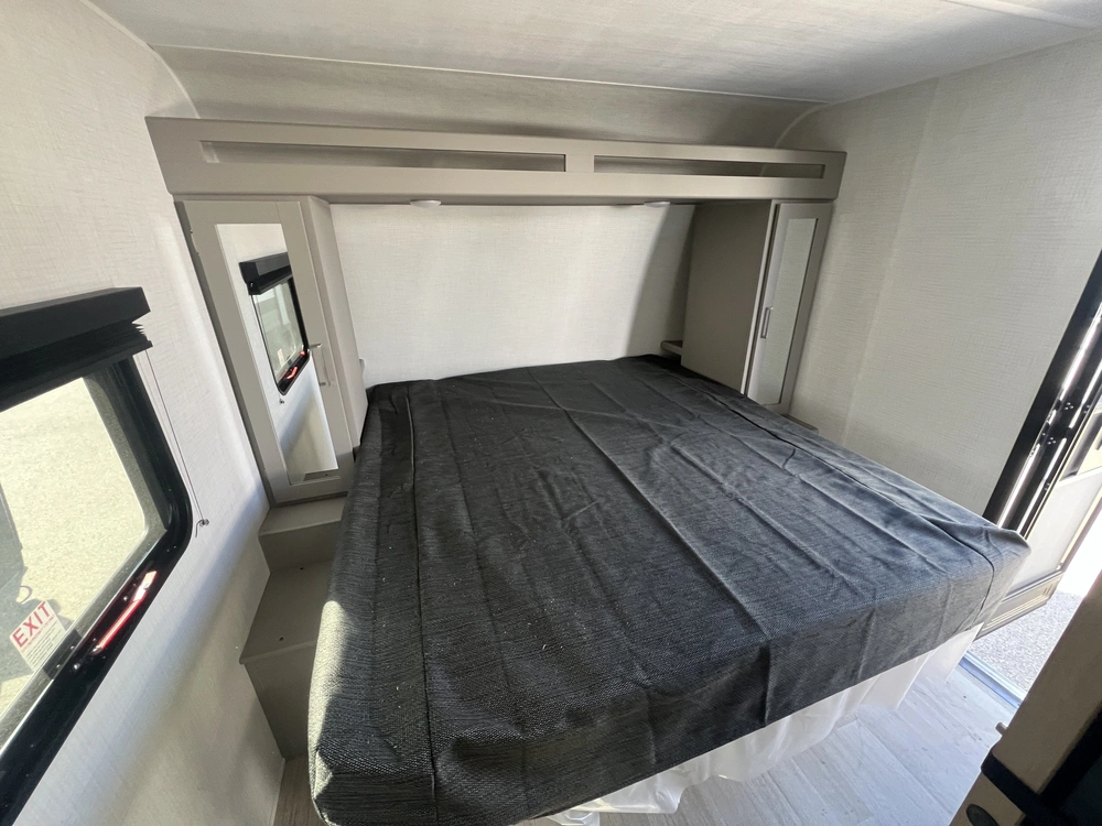 2026 Keystone Rv Hideout 210rl alt