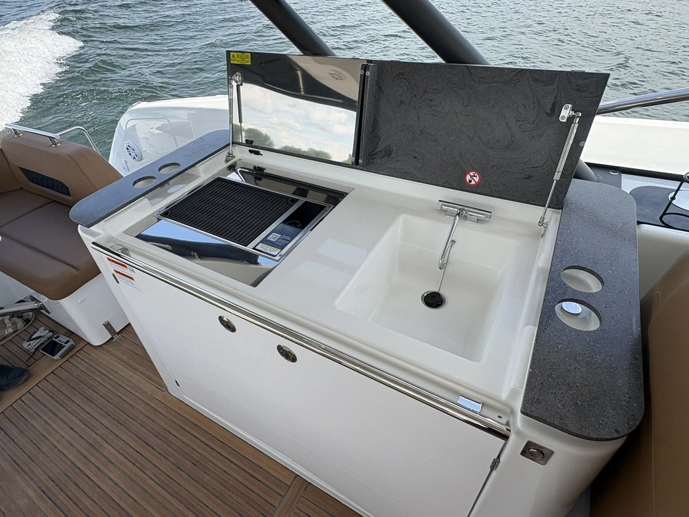 Jeanneau Th 38 2027 alt