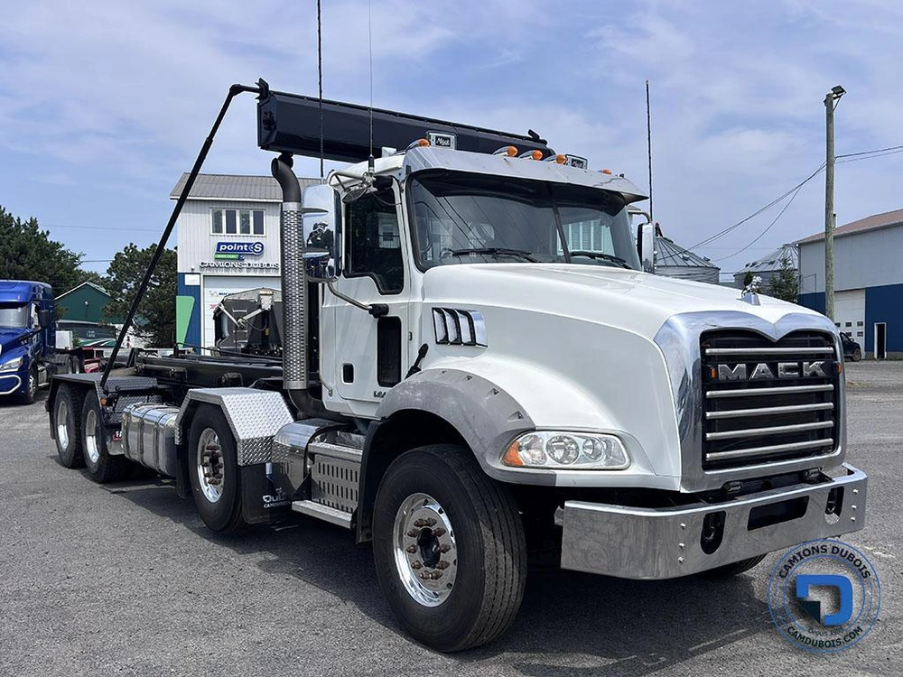 2015 Mack Gu813 alt