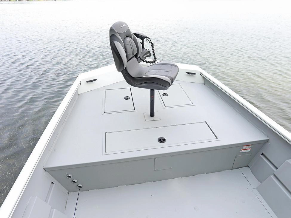 2025 Lund Boat Co 1760 Predator alt