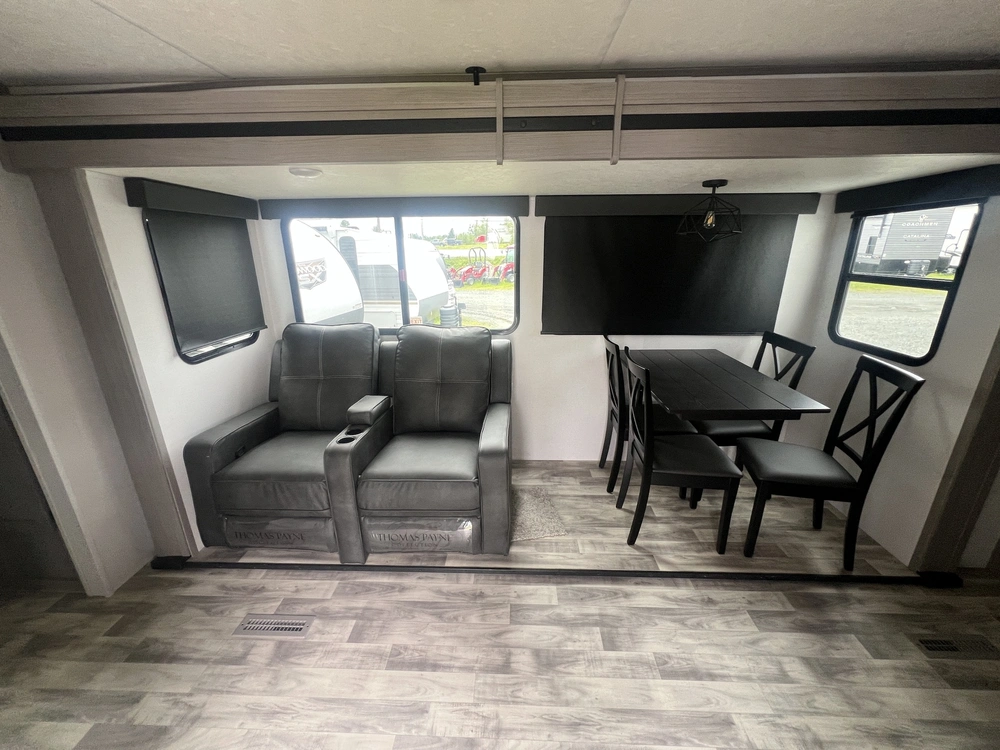 2024 Keystone Rv Dutchmen Kodiak Ultimate 2921 Fkds alt