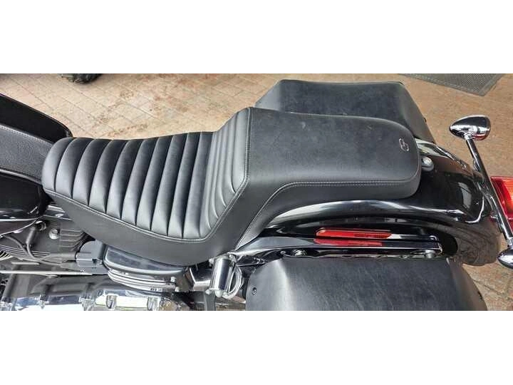 2010 Harley-davidson Fxdc alt