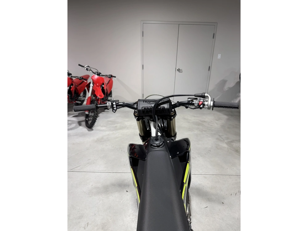 2025 Triumph Tf 250-x alt