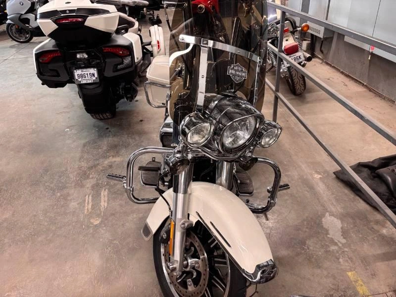 Harley-Davidson FLHP Road King 2017 — photo 5