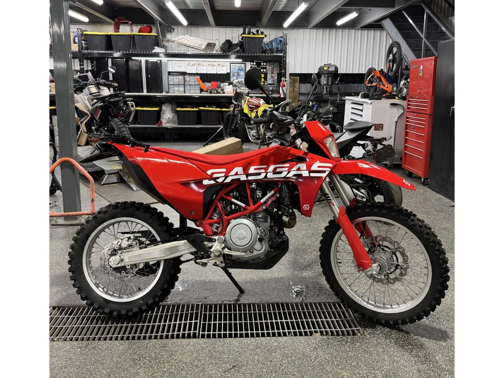 Gasgas Es 700 2023 alt
