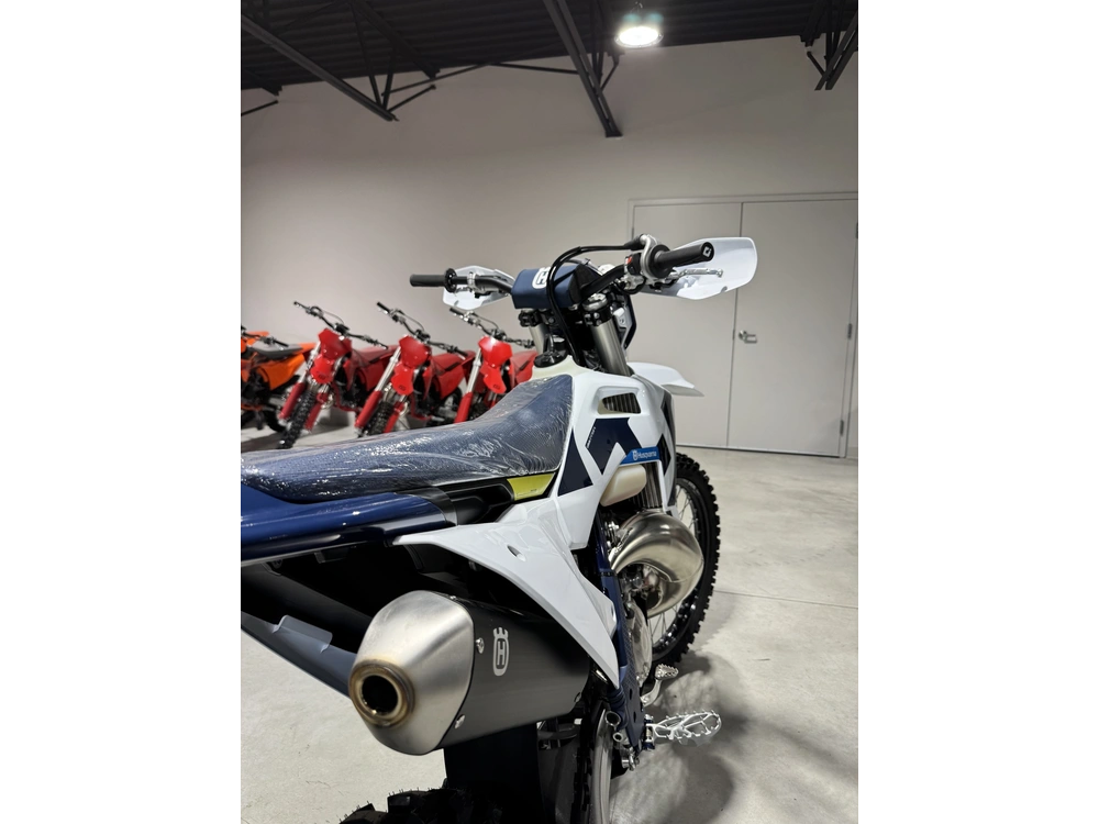 Husqvarna Te 300 2026 alt
