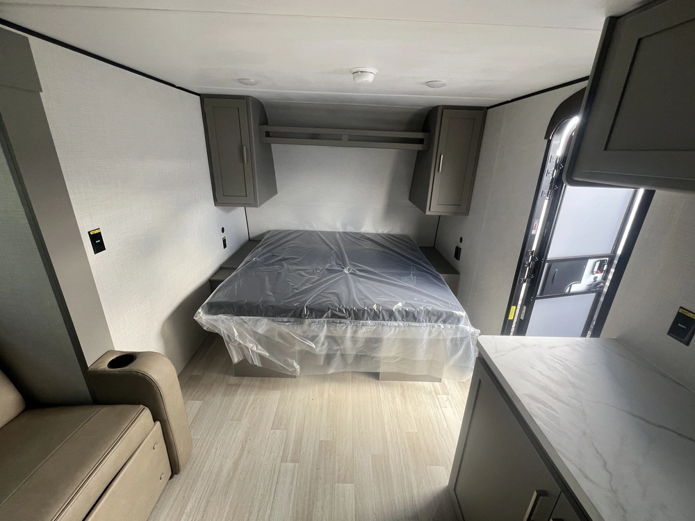 2026 Keystone Rv Hideout 195rbs alt