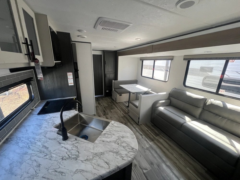 2025 Dutchmen Aspen Trail 3400bhs alt
