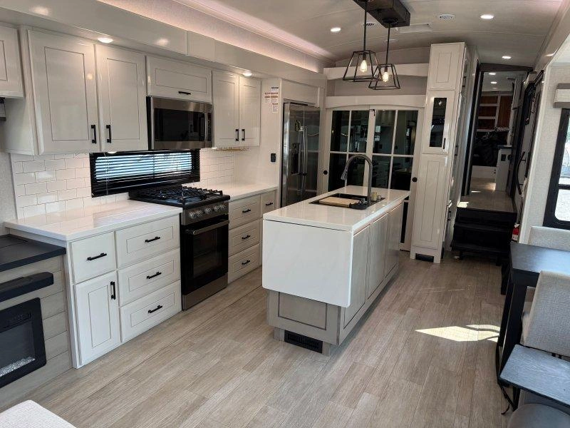 Jayco Pinnacle 38kpts 2026 alt