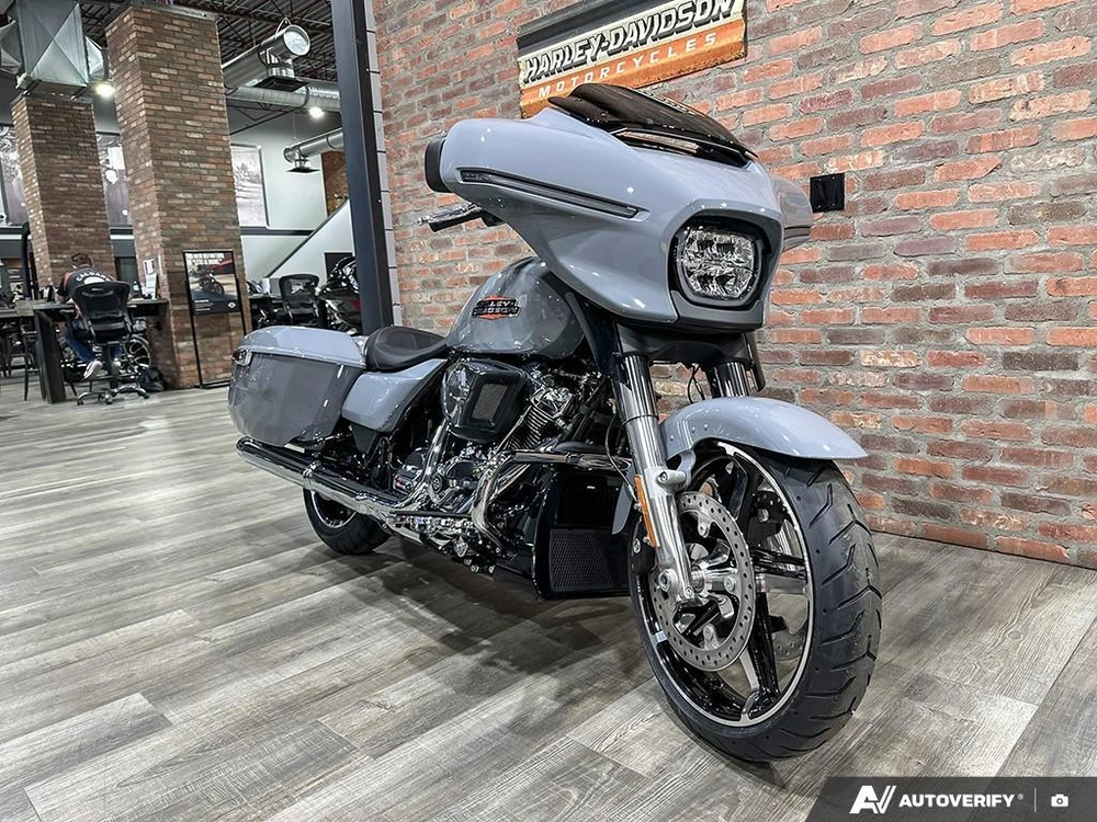 2026 Harley-davidson Street Glide alt