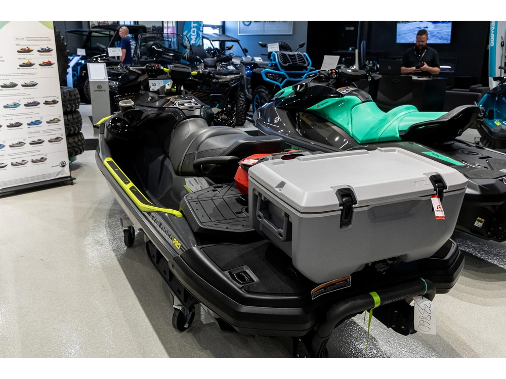2026 Sea-doo Explorer Pro 230hp 16ta alt