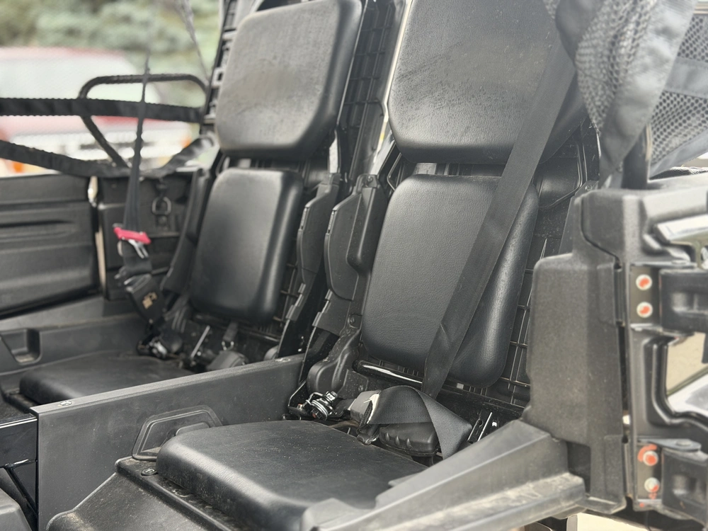 2025 Honda Pioneer 1000-5 alt