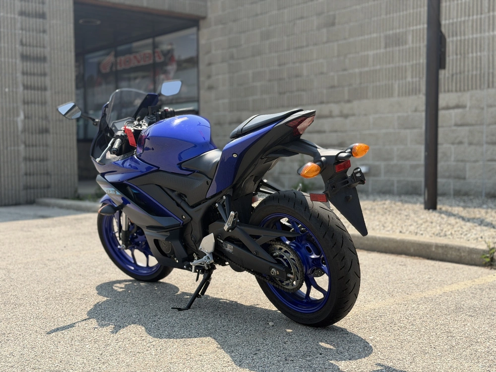 2024 Yamaha Yzf-r3 alt