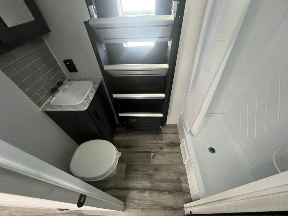 2025 Dutchmen Aspen Trail 3400bhs alt