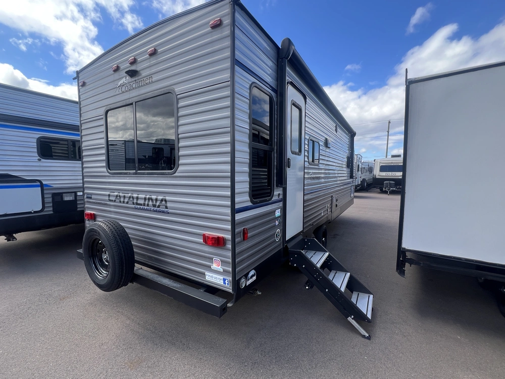 2023 Coachmen Catalina 231mks alt