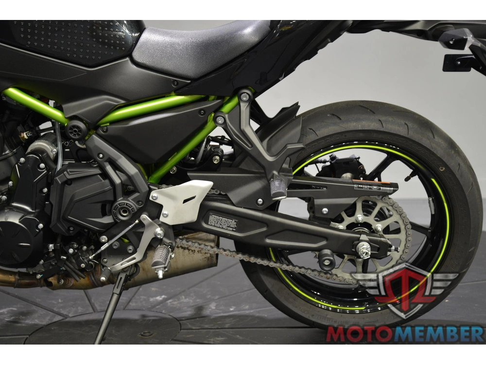 2022 Kawasaki Z650 alt