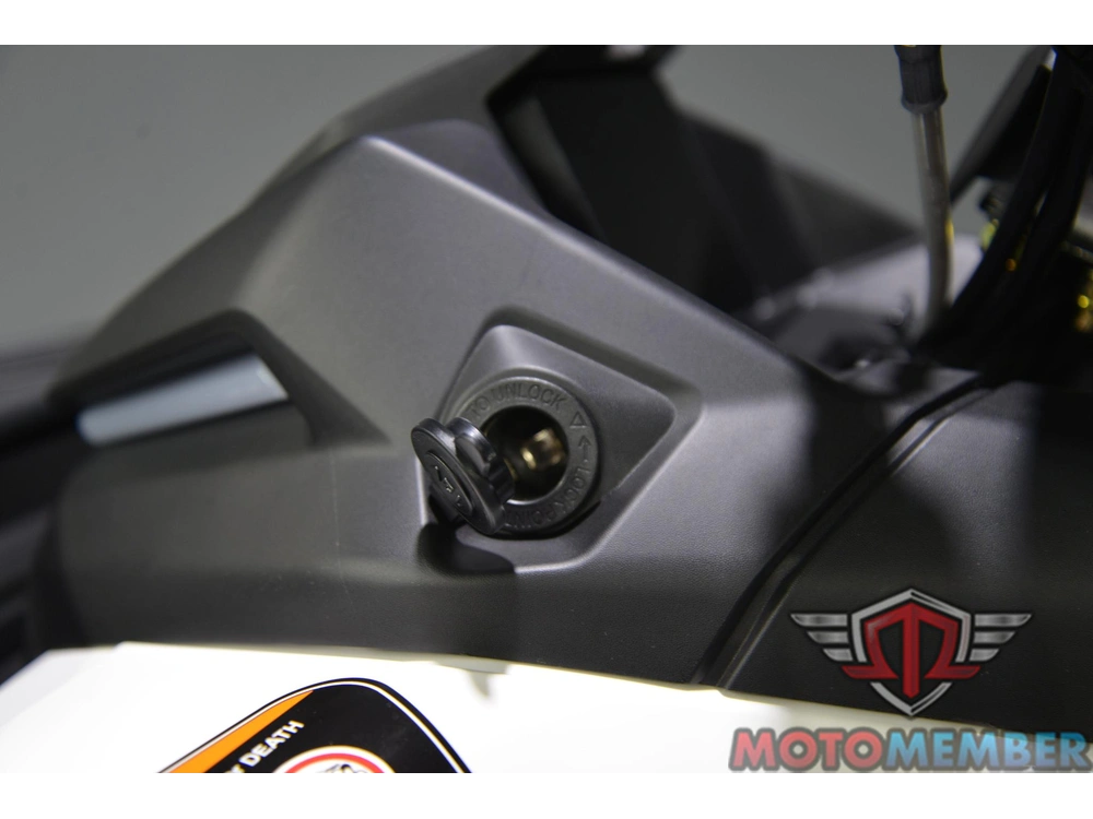 2026 Can-am Outlander Electric alt