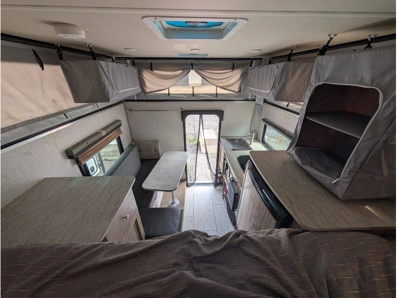 2021 Palomino Real Lite 1604 alt